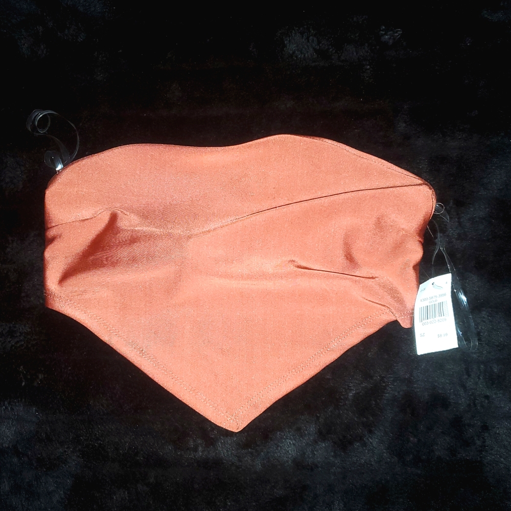 LOVE J Backless Top